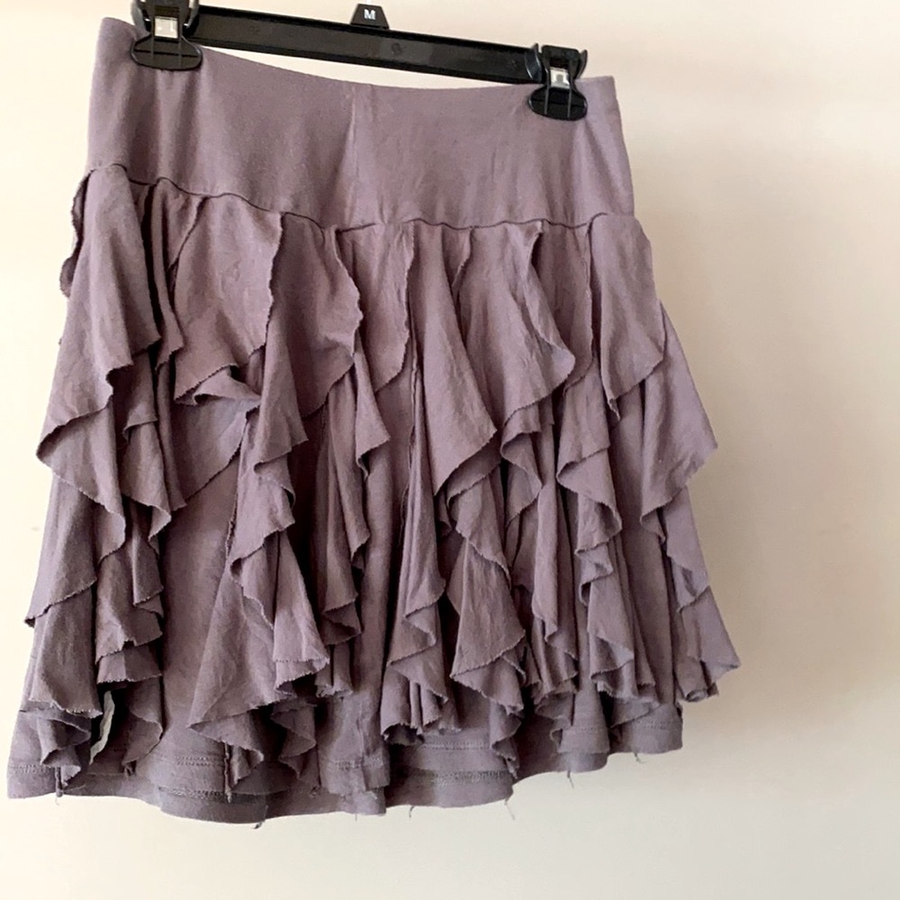 Gray skirt with rough edge tiers